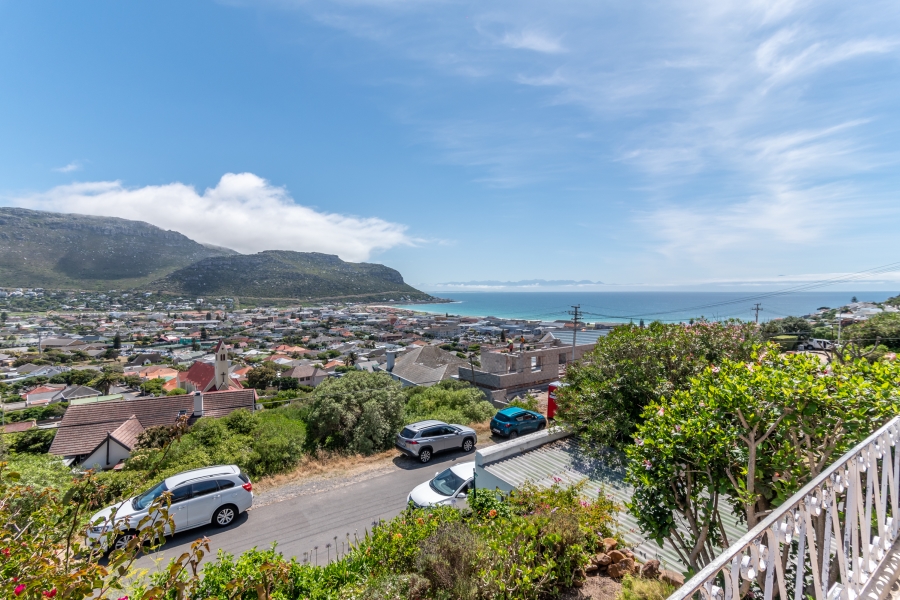 3 Bedroom Property for Sale in Fish Hoek Western Cape